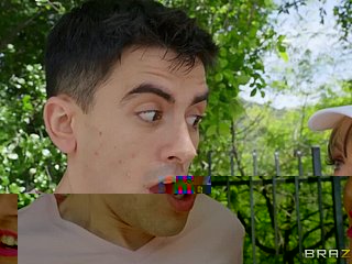 قرنية جيلف سالي d'Angelo يريد ديك مراهق كبير