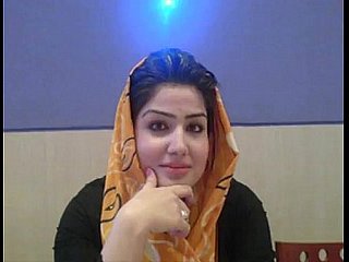 魅力的なパキスタンのヒジャーブの痴女のひよこ