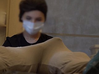 Bulge Dick Flash tại một cuộc hẹn làm đẹp