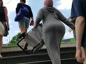Kelabu? anda beritahu saya kelabu! Pratonton.