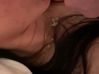친구의 중국인 아내가 망했어.