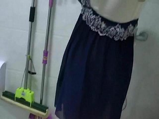 MILF Pisses cinesi, docce, Vibes, e Screws.mp4