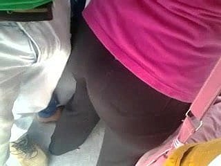 バスの中でお尻をgropping